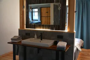 Appartamento con terrazza, giardino e sauna - Image 3