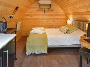 Children-friendly cottage with garden & barbeque - Image 3