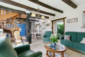 Fully equipped holiday home with barbeque, terrace & garden | Garden view | Dogs allowed - Image 3