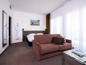 Golden Tulip La Baule Hotel & Residence - Prestige Suite 2 Adults 4 Children - Image 2