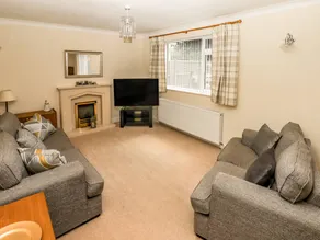 Child-friendly cottage with garden | Beach view | Pet-friendly - Image 3