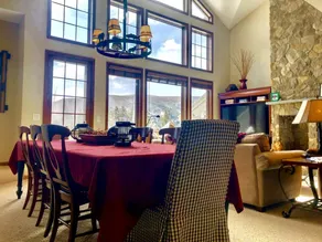 H8 Gorgeous Stone Hill Townhome in the heart of Bretton Woods Great views huge kitchen fireplace - Image 3
