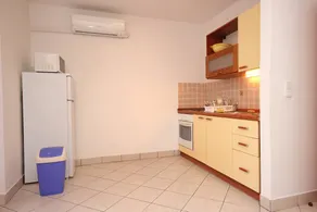 Wonderful holiday apartment with terrace & barbeque - Image 5