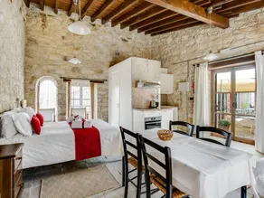 Family-oriented pleasant apartment - Image 2