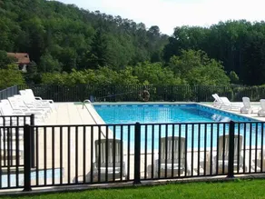 Tent with heated pool - Image 2