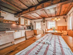 Holiday home with BBQ & garden | Mountain view - Image 2
