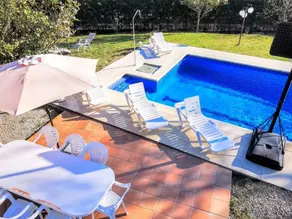 Maison de vacances avec barbecue, piscine privée et jardin - Image 4