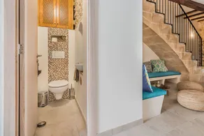 Fully equipped holiday home with terrace & pool - Image 3