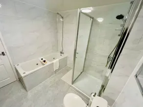 Fully equipped big house with fast internet & garden - Image 5