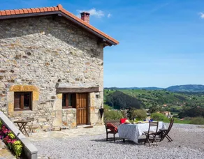 Grande maison de vacances avec terrasse, jardin et barbecue | Vue jardin | Avec animaux admis - Image 3