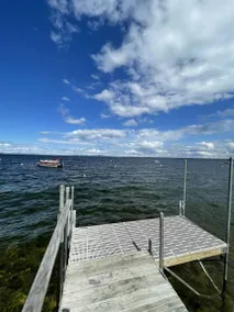 Holiday home | Lake view - Image 3