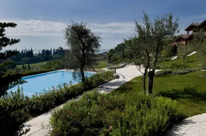 Appartement avec piscine et terrasse - Image 4