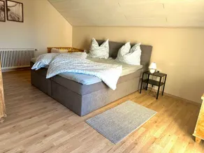 Holiday home with terrace - Image 4