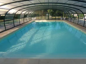 Chalet with heated pool & terrace - Image 2