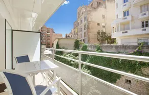 Agréable studio convivial et familial avec terrasse | Vue ville | Plage à proximité | Avec animaux bienvenus - Image 2