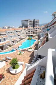 Holiday home with terrace & pool | Garden view - Image 3