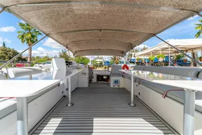 Boat with terrace | Lake view - Image 2