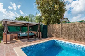 Holiday home with terrace, garden & private pool - Image 4