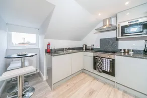 Apartment with barbeque | City view - Image 5