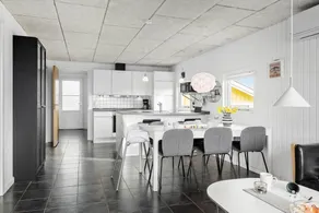 Holiday home with terrace, BBQ & sauna - Image 3