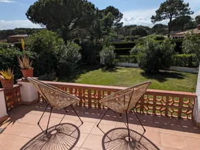 Holiday home with barbeque, terrace & garden - Image 3