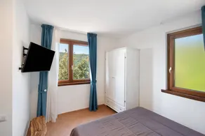 Dedicated room with terrace & garden | Beach view - Image 5