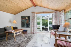 Fully equipped holiday home with barbeque & terrace - Image 3