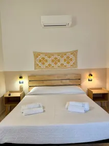 Il Mirto: Camere Famiglia con angolo cucina in veranda - Image 2