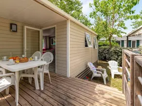 Child-friendly mobile home with terrace & pool | Close to the beach - Image 5
