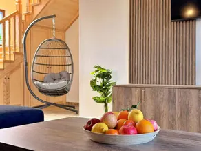 Fully equipped charming villa with terrace, hot tub & private pool - Image 3