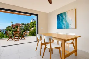 Holiday Home 'Mía' with Sea View, Wi-Fi and Air Conditioning - Image 4
