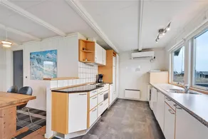House with terrace, sauna & jacuzzi - Image 2