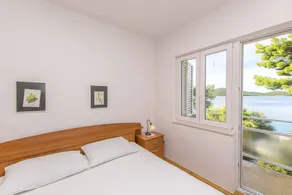 Holiday apartment with BBQ | Sea view - Image 2