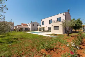 Villa with pool, terrace & garden | Pool view - Image 3