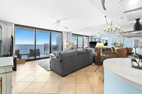 Appartement en copropriété avec barbecue et piscine chauffée - Image 5