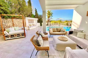 Villa avec terrasse, piscine et jardin | Vue panoramique - Image 5