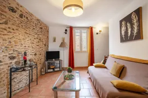 Apartment | Garden view - Image 2