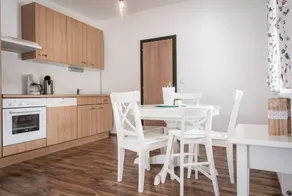 Flat with terrace & garden | Mountain view - Image 2