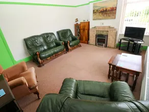 Beautiful cottage with garden | Pets are welcome - Image 4