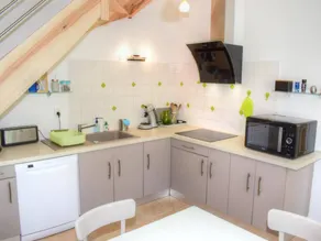 Cottage with BBQ & garden - Image 3