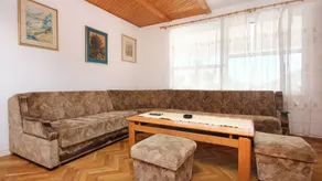 Apartment with pool, barbecue & terrace - Image 2