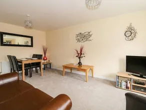 Family-friendly cottage with garden | Pet-friendly - Image 3