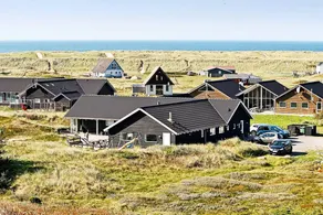 Fully equipped spacious house with pool, terrace & jacuzzi | Pets allowed - Image 5