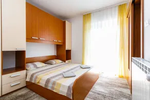 Private room with terrace & garden - Image 3