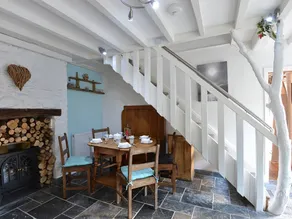 Child-friendly pleasant cottage with garden, hot tub & terrace | Pet-friendly - Image 2
