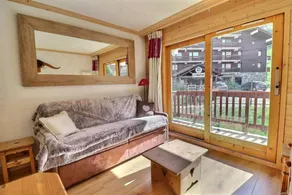 50m from ski slopes, 1st floor, view limited, balcony, 30m², Méribel-Mottaret - Image 2