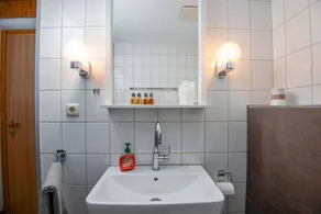 Ferienwohnung Hummer – Gemütlicher Rückzugsort mit Platz für kleine Familien - Image 5