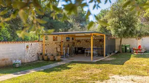 Villa with garden, barbecue & terrace - Image 4