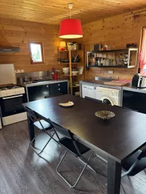 Children-friendly wonderful chalet with garden & barbeque | River view | Next to the ski | Pets are welcome - Image 2