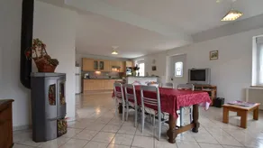 Holiday home with barbeque, terrace & garden - Image 5